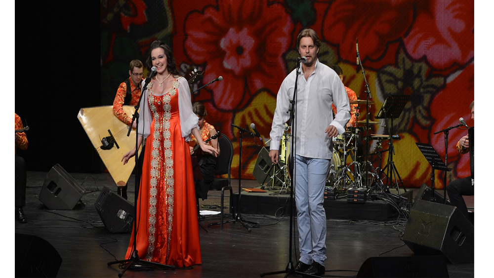 مع حفل للموسيقى الشعبية الروسية في الصالة الثقافية، 
ختام الفعاليات المشتركة بين البحرين ومدينة سانت بطرسبورغ