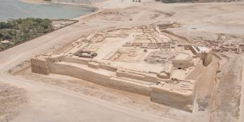Some archaeological enigmas from Qal'at al-Bahrain
