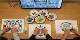 ملصق الزخارف بالفسيفساء مع المدربة عائشة جناحي