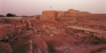 آثار خضراء: دراسة من موقع قلعة البحرين