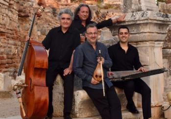 رباعي رينو غارسيا-فونز: قمر الحرير