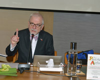 Bahrain National Museum Hosts a lecture on ‘Every Leader is an Artist’ By Dr. William Baker
